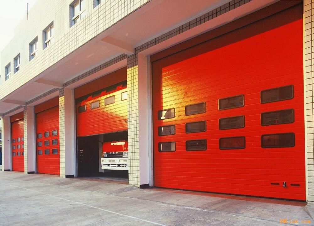 【多图】门行业的领军看矛_庄电(sh)动门 矛_庄R库门安装谨记